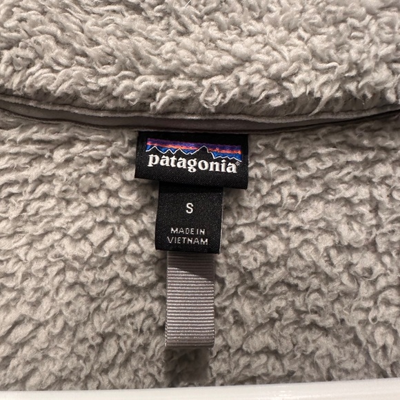 Patagonia Women’s Sherpa Quarter Zip - Picture 2 of 3